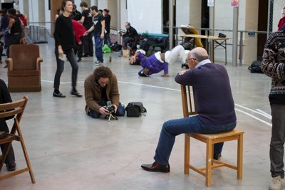 Les participants dans le dispositif · L’Expérience du silence · Jeune Création · CENTQUATRE · 2012