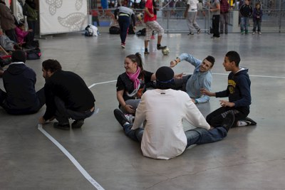 Les participants dans le dispositif · L’Expérience du silence · Jeune Création · CENTQUATRE · 2012
