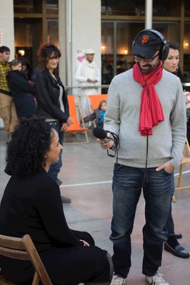Gestes et rencontres pendant la performance · L’Expérience du silence · Jeune Création · CENTQUATRE · 2012